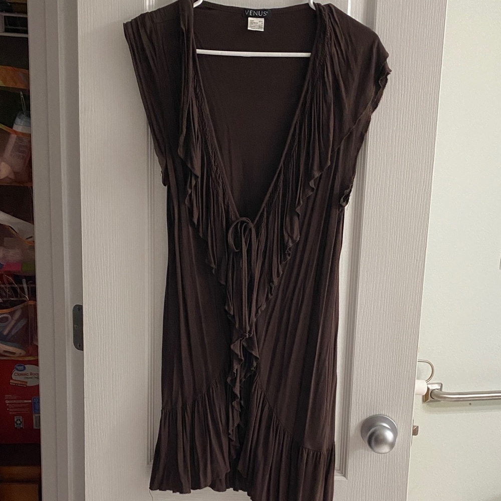 VENUS Chocolate Ruffled top